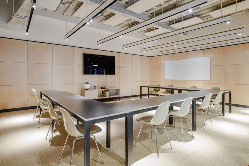 750 Lexington Ave Conference Room