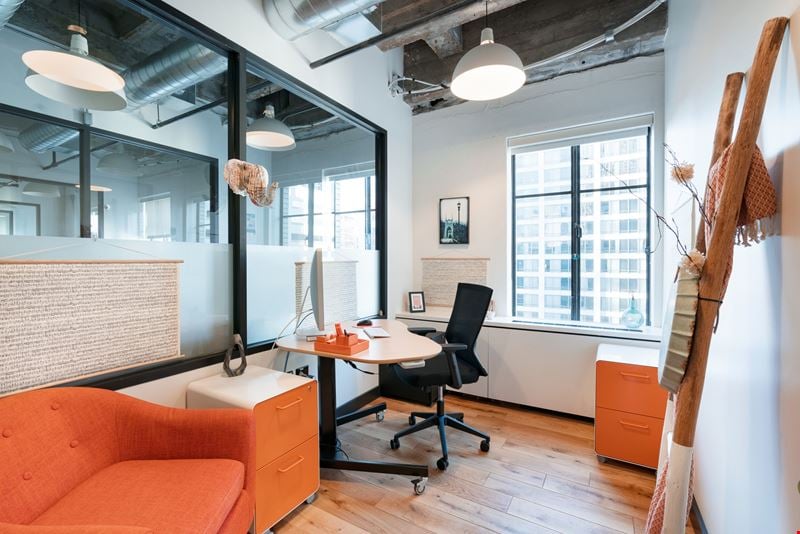 5 Rue des Italiens Office Space