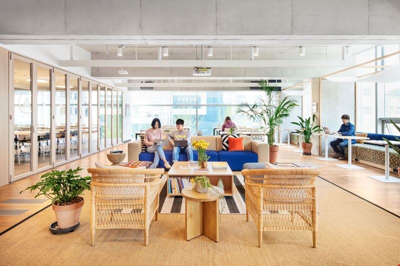 1 America Square Coworking